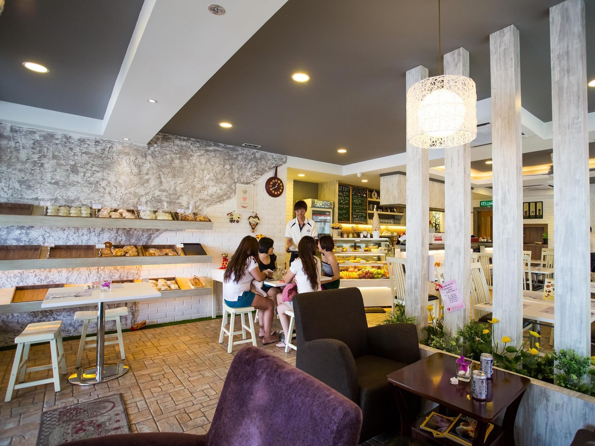 Sunshine Inn Plus Malacca Exterior photo