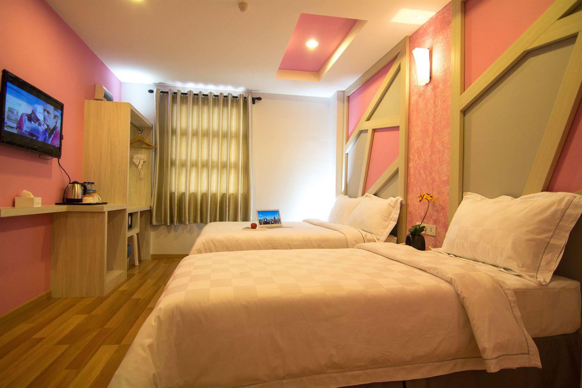 Sunshine Inn Plus Malacca Exterior photo