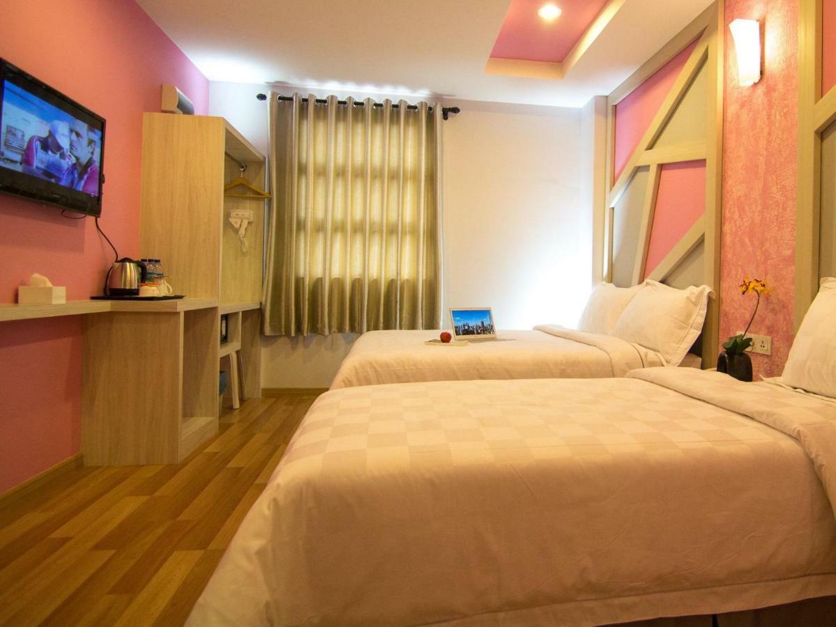 Sunshine Inn Plus Malacca Exterior photo